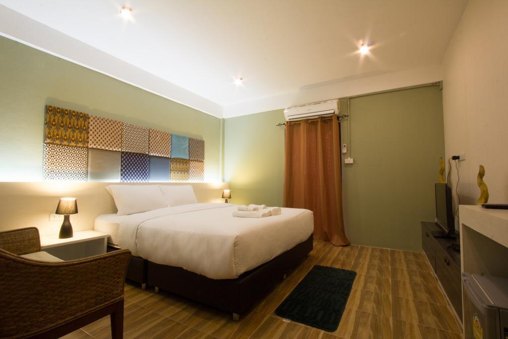 At Ease Bijou Hotel Чиангмай Екстериор снимка